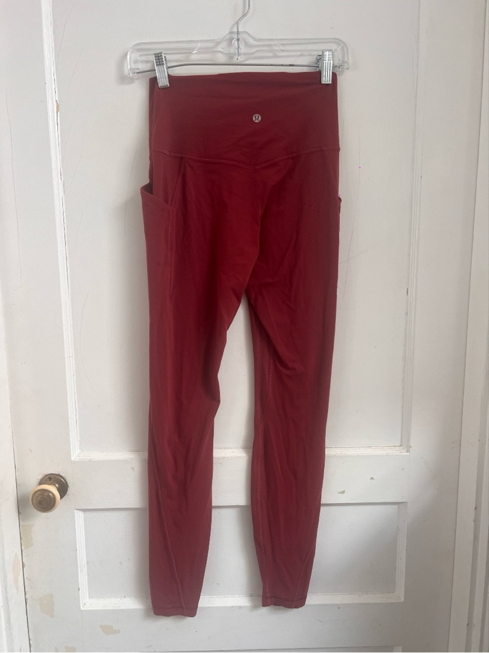 Lululemon Align HR Pant 28"with Pockets Leggings in
Mulled Wine Size 6